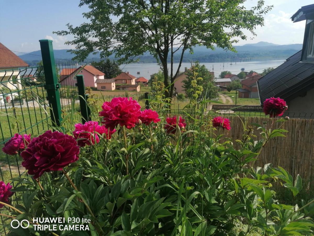 Asja Guest House Lukavac ภายนอก รูปภาพ