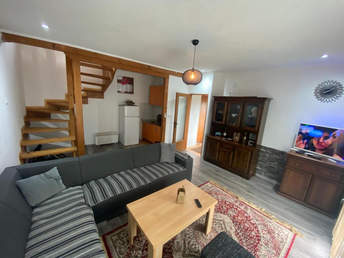 Asja Guest House Lukavac ภายนอก รูปภาพ